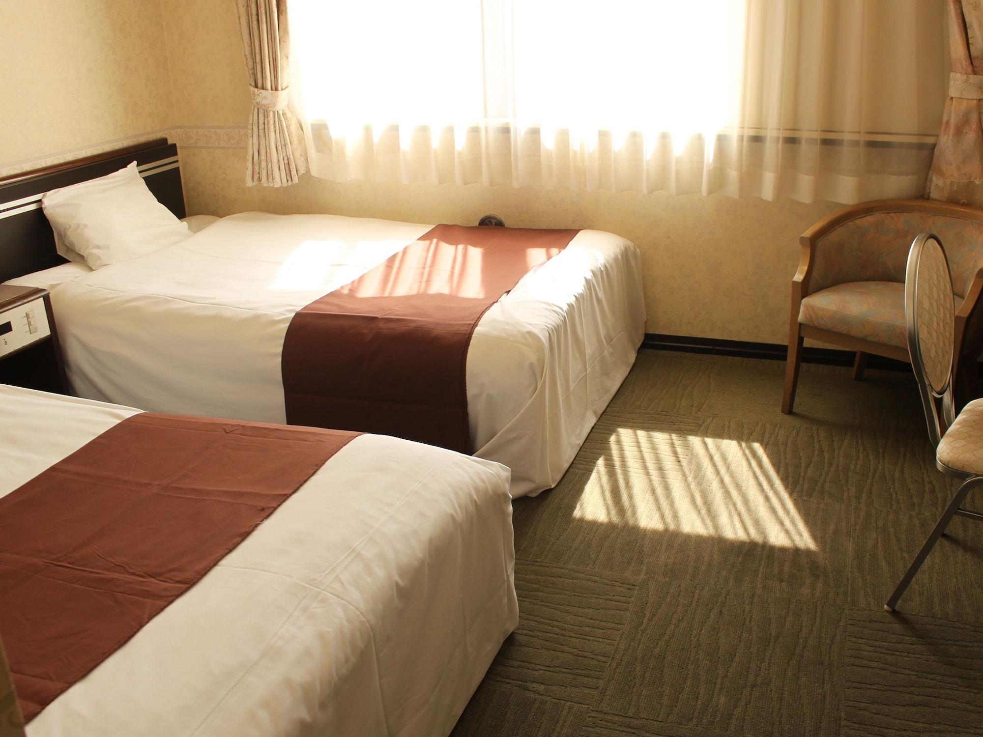 Hotel Livemax Budget Сагамихара Экстерьер фото