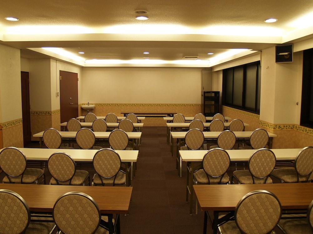 Hotel Livemax Budget Сагамихара Экстерьер фото